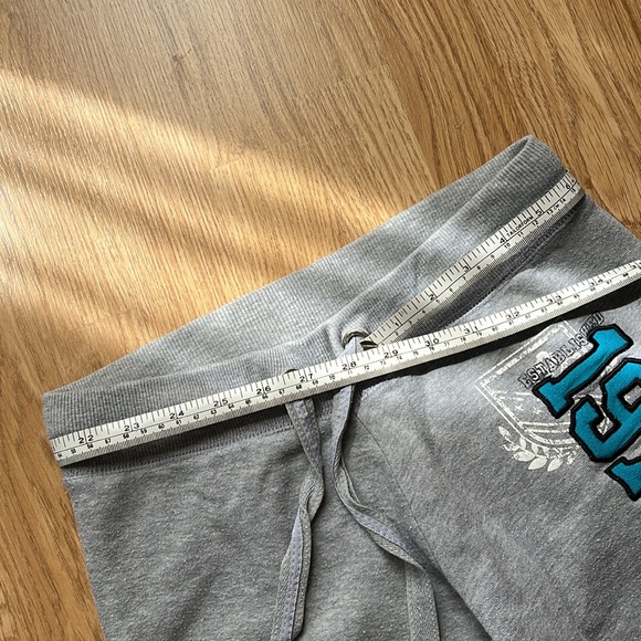 Urban Heritage Cropped Sweatpants - Set of 2 (Grey and Black) - Picture 8 of 9